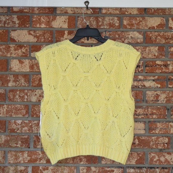 Bailey Rose Yellow Sweater Vest NWT - Picture 2 of 3